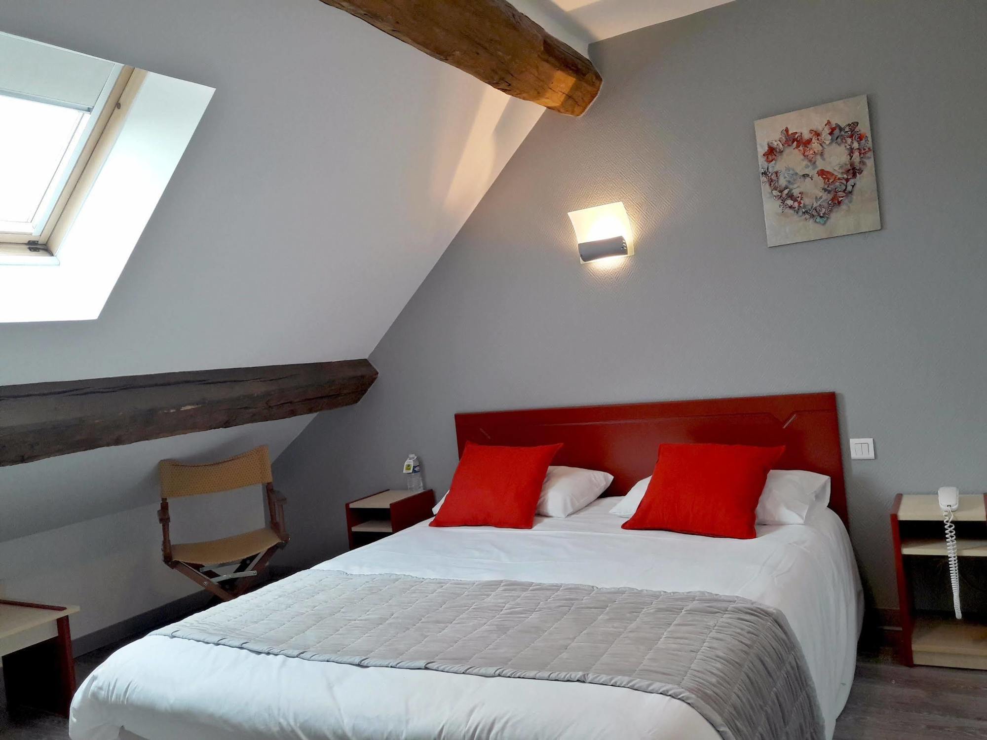 Relais Du Lac Villegusien-le-Lac 외부 사진