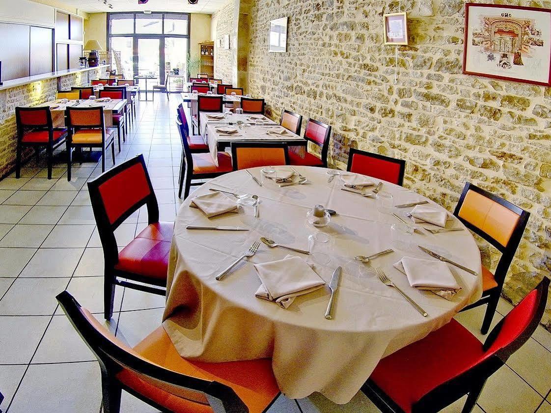 Relais Du Lac Villegusien-le-Lac 외부 사진